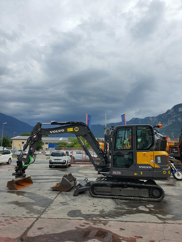 VOLVO EC60E - Mini ekskavatorius: foto 2 VOLVO EC60E - Mini ekskavatorius: foto 2