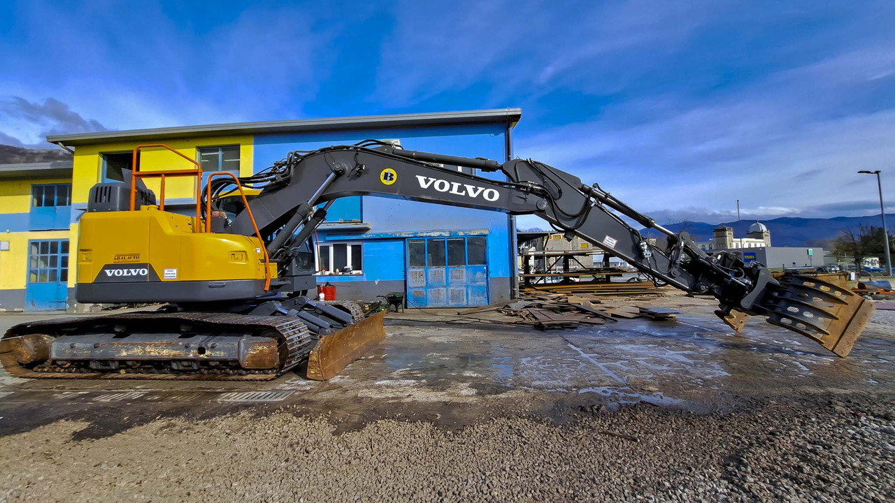 VOLVO ECR235EL - Vikšrinis ekskavatorius: foto 4 VOLVO ECR235EL - Vikšrinis ekskavatorius: foto 4