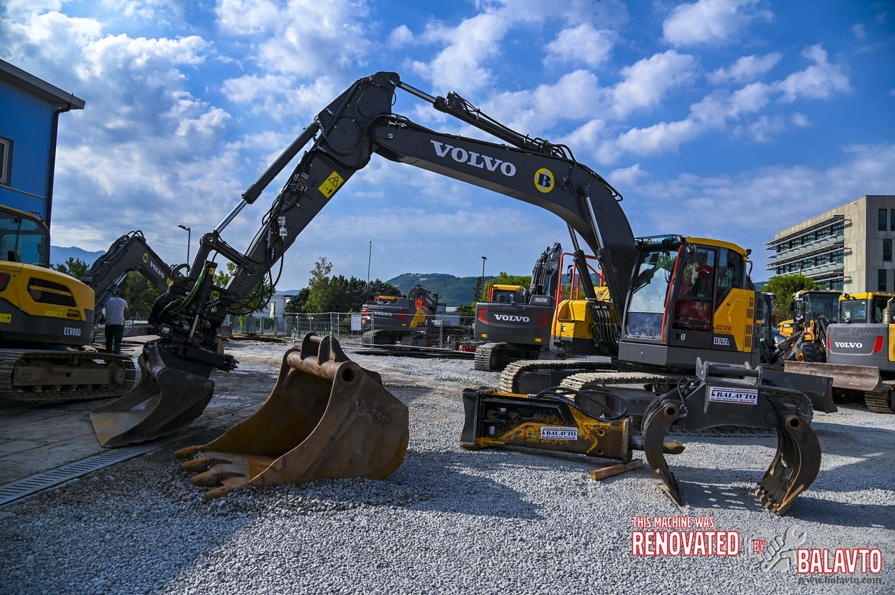 VOLVO ECR235EL - Vikšrinis ekskavatorius: foto 3 VOLVO ECR235EL - Vikšrinis ekskavatorius: foto 3