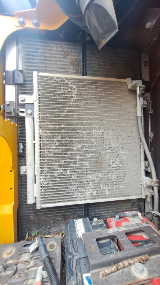 VOLVO EWR150E - Ratinis ekskavatorius: foto 3 VOLVO EWR150E - Ratinis ekskavatorius: foto 3