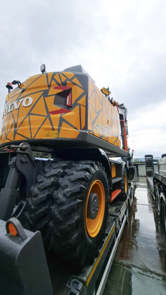 VOLVO EWR150E - Ratinis ekskavatorius: foto 5 VOLVO EWR150E - Ratinis ekskavatorius: foto 5