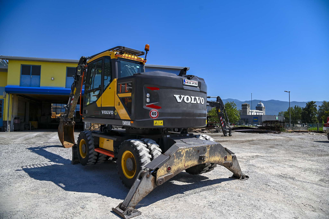 VOLVO EWR150E - Ratinis ekskavatorius: foto 5 VOLVO EWR150E - Ratinis ekskavatorius: foto 5