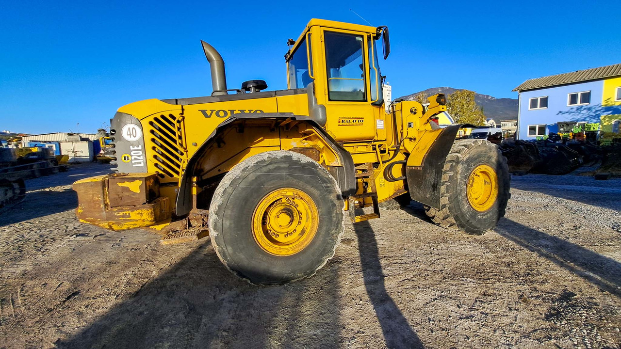 VOLVO L120E - Ratinis krautuvas: foto 5 VOLVO L120E - Ratinis krautuvas: foto 5