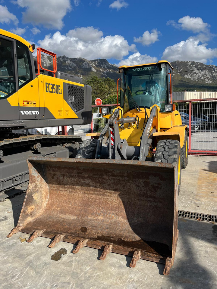 VOLVO L35B - Ratinis krautuvas: foto 2 VOLVO L35B - Ratinis krautuvas: foto 2