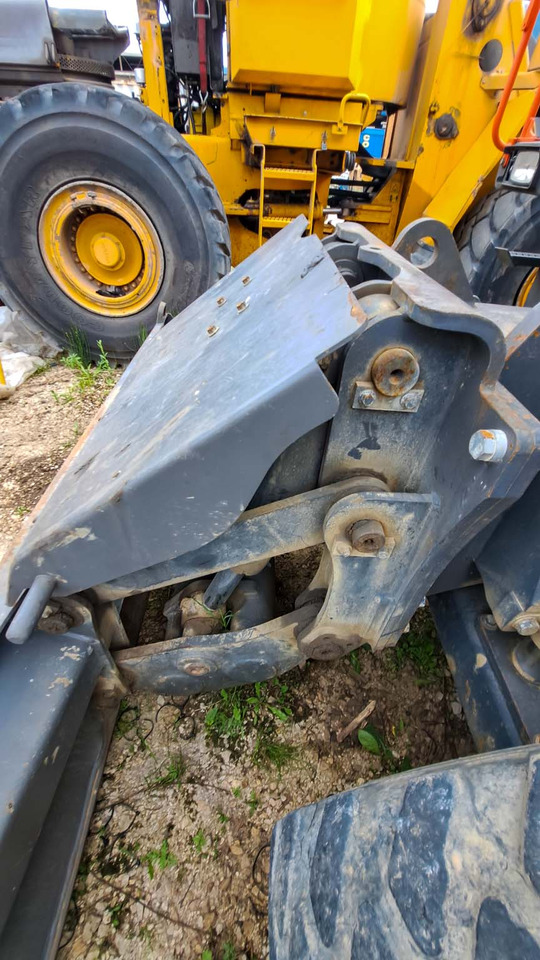 VOLVO blade for Volvo EWR150E - Verstuvas - Statybinė technika: foto 3 VOLVO blade for Volvo EWR150E - Verstuvas - Statybinė technika: foto 3