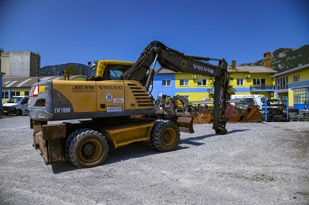 Volvo EW180B - Ratinis ekskavatorius: foto 5 Volvo EW180B - Ratinis ekskavatorius: foto 5