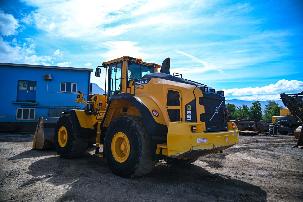 Volvo L180H - Ratinis krautuvas: foto 4 Volvo L180H - Ratinis krautuvas: foto 4