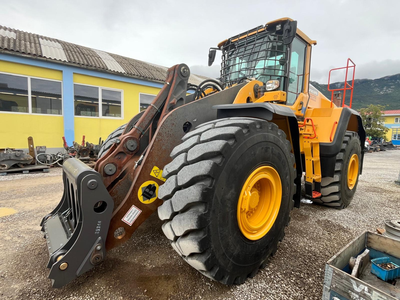 Volvo L220H - Ratinis krautuvas: foto 3 Volvo L220H - Ratinis krautuvas: foto 3
