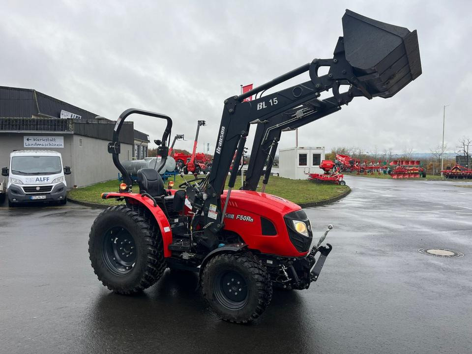 Branson F50RN Traktor, Frontlader, wenig Stunden, Fronthydraulik - Mini traktorius: foto 3 Branson F50RN Traktor, Frontlader, wenig Stunden, Fronthydraulik - Mini traktorius: foto 3