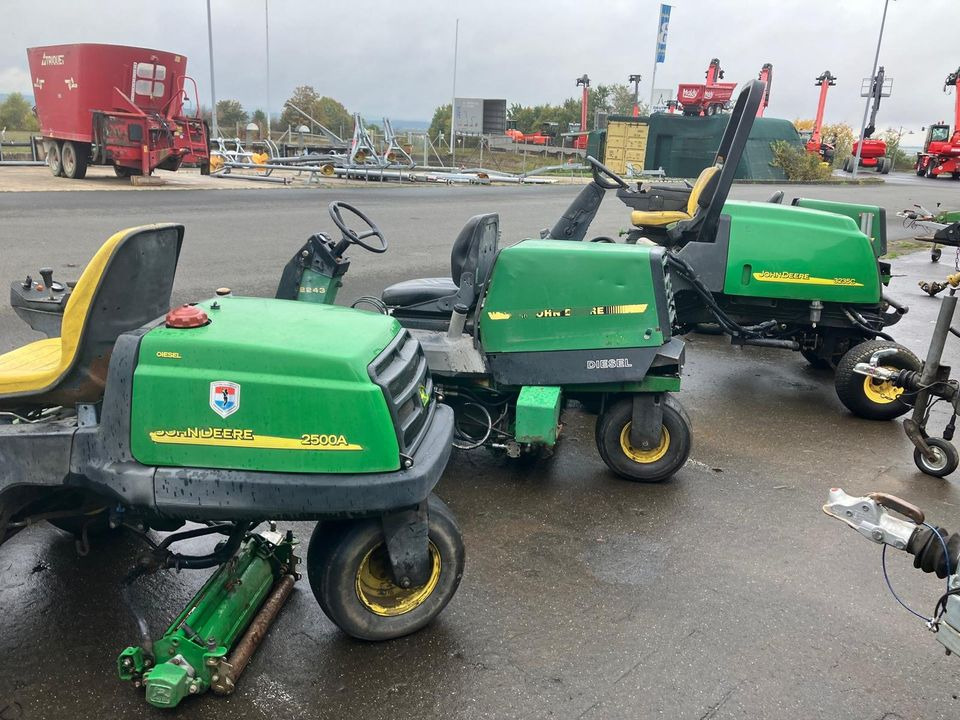 John Deere Spindelmäher, Großflächenmäher 2243, 2500A, 3235C - Vejapjovė: foto 2 John Deere Spindelmäher, Großflächenmäher 2243, 2500A, 3235C - Vejapjovė: foto 2