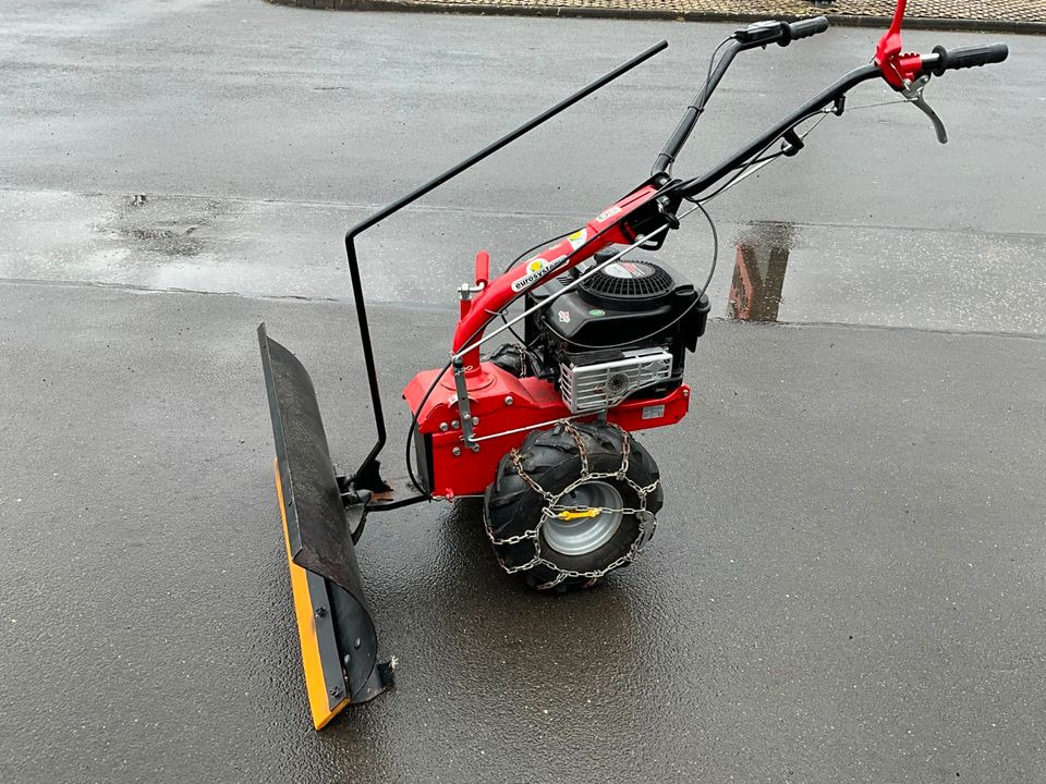 Schneeschieber, 1-Achser, 85cm Schneeschild, Antrieb - Technika sodui ir daržui: foto 1 Schneeschieber, 1-Achser, 85cm Schneeschild, Antrieb - Technika sodui ir daržui: foto 1