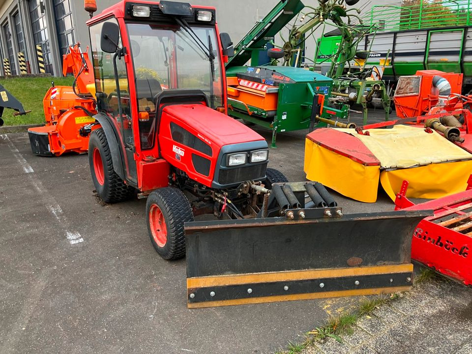 Winterdienst Hakotrac 3000DA Schneeschild Salzstreuer - Traktorius, Komunalinė/ Specializuota technika: foto 1 Winterdienst Hakotrac 3000DA Schneeschild Salzstreuer - Traktorius, Komunalinė/ Specializuota technika: foto 1