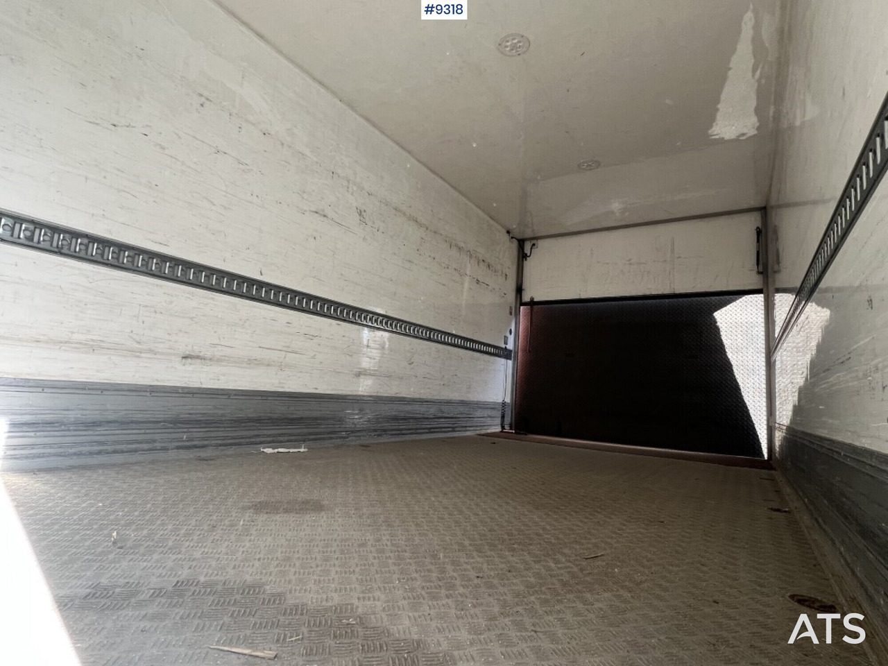 Box Truck Atego - MERCEDES-BENZ 970.27 - Furgonas sunkvežimis: foto 5 Box Truck Atego - MERCEDES-BENZ 970.27 - Furgonas sunkvežimis: foto 5