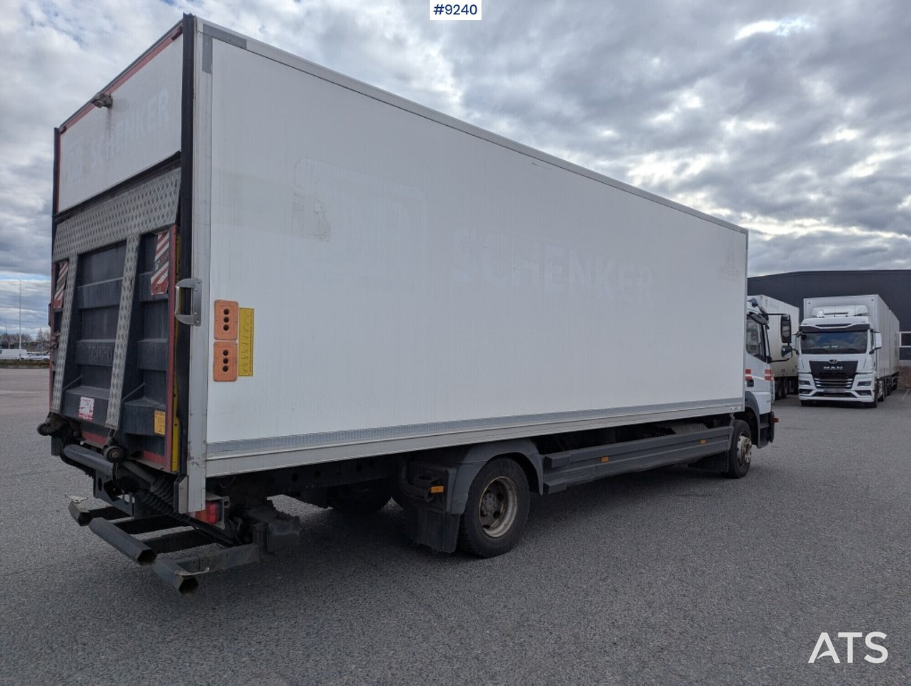 Box Truck Mercedes-Benz Atego with tail lift (SEE VIDEO) - Furgonas sunkvežimis: foto 4 Box Truck Mercedes-Benz Atego with tail lift (SEE VIDEO) - Furgonas sunkvežimis: foto 4