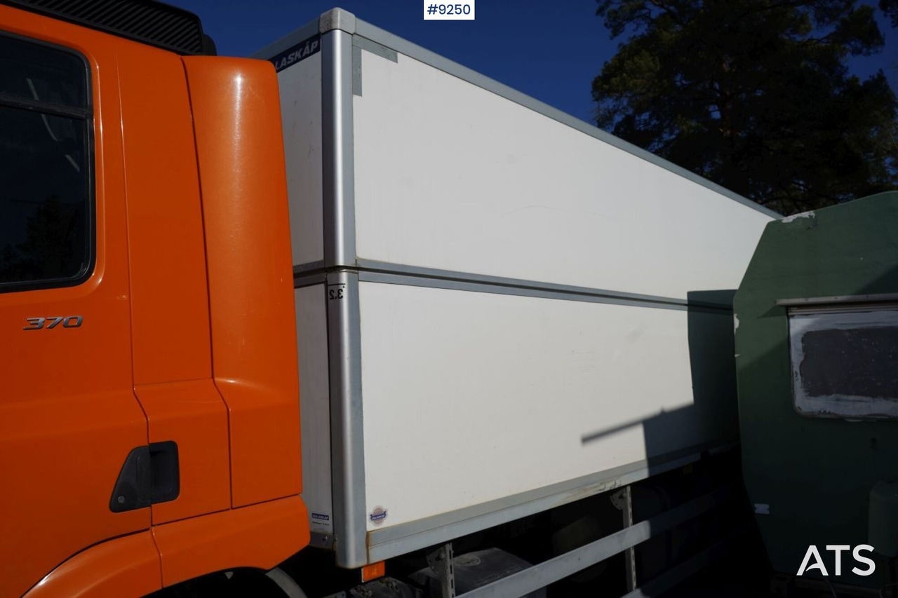 Furgonas sunkvežimis DAF CF 370Y Box truck, Height adjustable box: foto 8
