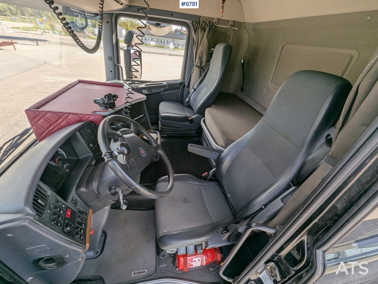 Dump truck Scania R520 8X4 - Savivartis sunkvežimis: foto 5 Dump truck Scania R520 8X4 - Savivartis sunkvežimis: foto 5