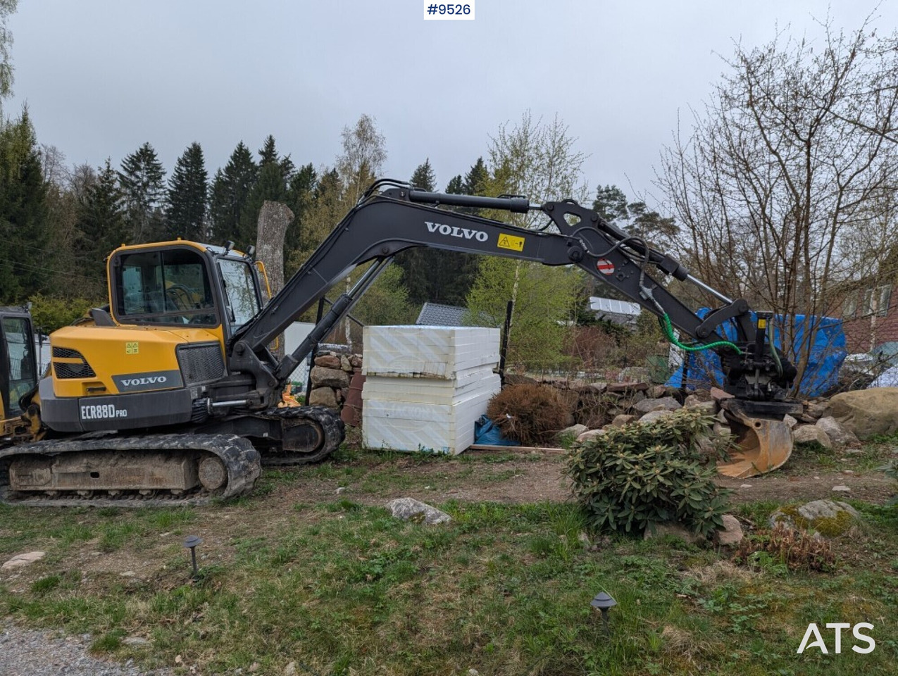 Excavator ECR88D PRO with Tiltrotator and Grader bucket - Vikšrinis ekskavatorius: foto 1 Excavator ECR88D PRO with Tiltrotator and Grader bucket - Vikšrinis ekskavatorius: foto 1