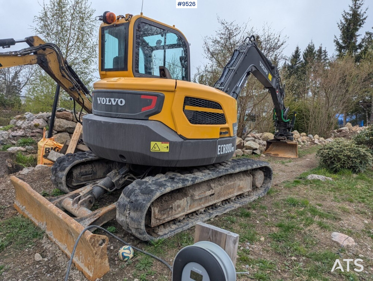 Excavator ECR88D PRO with Tiltrotator and Grader bucket - Vikšrinis ekskavatorius: foto 3 Excavator ECR88D PRO with Tiltrotator and Grader bucket - Vikšrinis ekskavatorius: foto 3