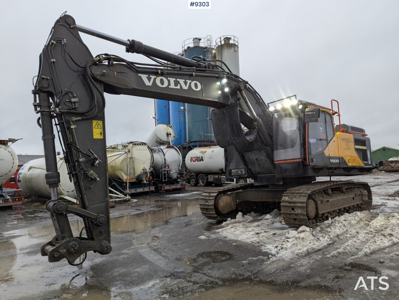 Excavator Volvo EC 380 EL (SEE VIDEO) - Vikšrinis ekskavatorius: foto 1 Excavator Volvo EC 380 EL (SEE VIDEO) - Vikšrinis ekskavatorius: foto 1