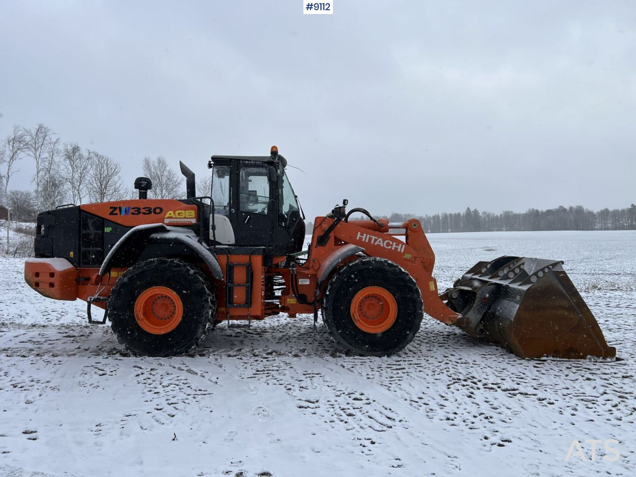 Hitachi ZW 330-5B Wheel loader with bucket (VIDEO) - Ratinis krautuvas: foto 3 Hitachi ZW 330-5B Wheel loader with bucket (VIDEO) - Ratinis krautuvas: foto 3