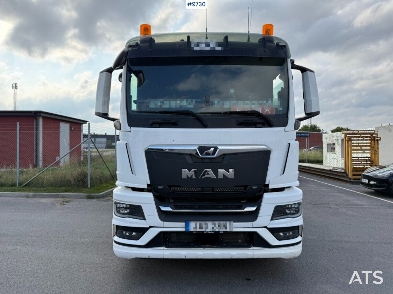 Hook lift MAN TGS 26.510 with crane flatbed and gravel flatbed - Hook-lift sunkvežimis: foto 3 Hook lift MAN TGS 26.510 with crane flatbed and gravel flatbed - Hook-lift sunkvežimis: foto 3