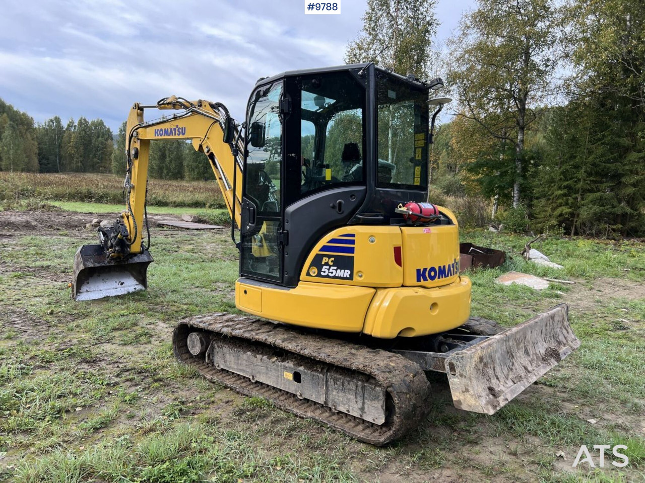 KOMATSU PC55MR-5E0 Excavator with attachments (SEE VIDEO) - Mini ekskavatorius: foto 3 KOMATSU PC55MR-5E0 Excavator with attachments (SEE VIDEO) - Mini ekskavatorius: foto 3