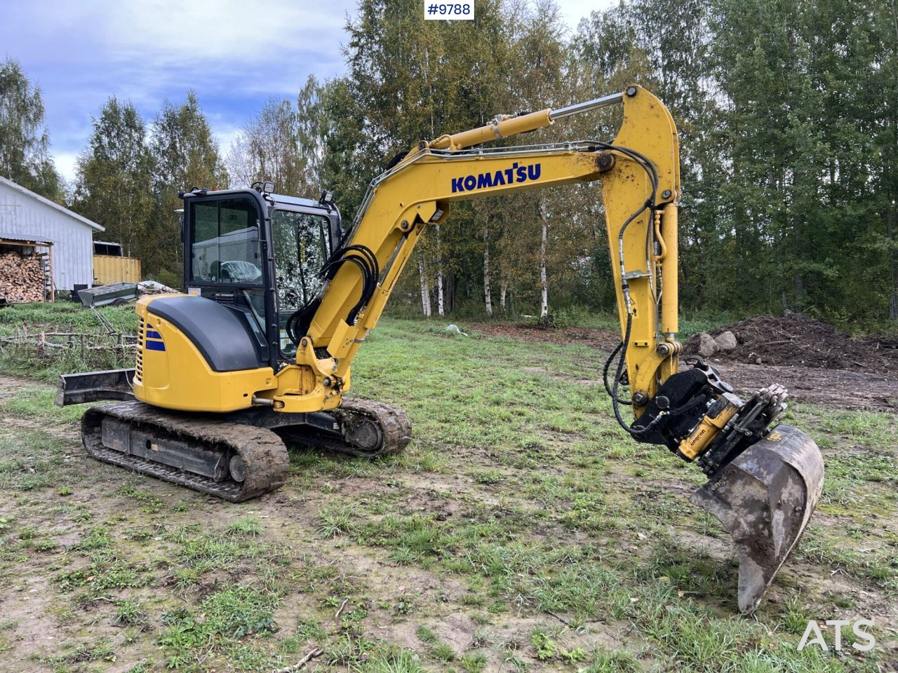 KOMATSU PC55MR-5E0 Excavator with attachments (SEE VIDEO) - Mini ekskavatorius: foto 2 KOMATSU PC55MR-5E0 Excavator with attachments (SEE VIDEO) - Mini ekskavatorius: foto 2