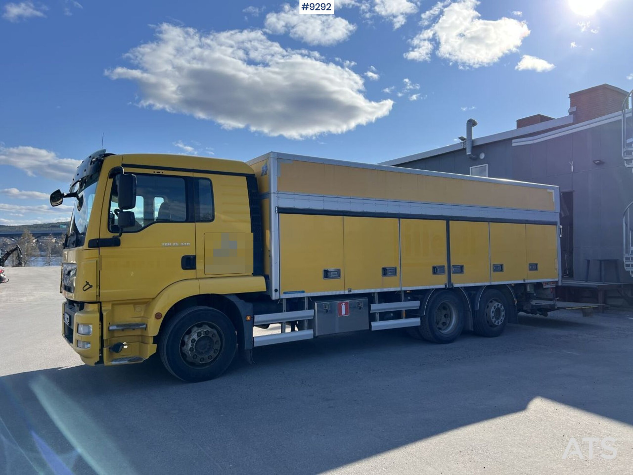 MAN TGM 26.340 6X2 Box truck - Furgonas sunkvežimis: foto 1 MAN TGM 26.340 6X2 Box truck - Furgonas sunkvežimis: foto 1