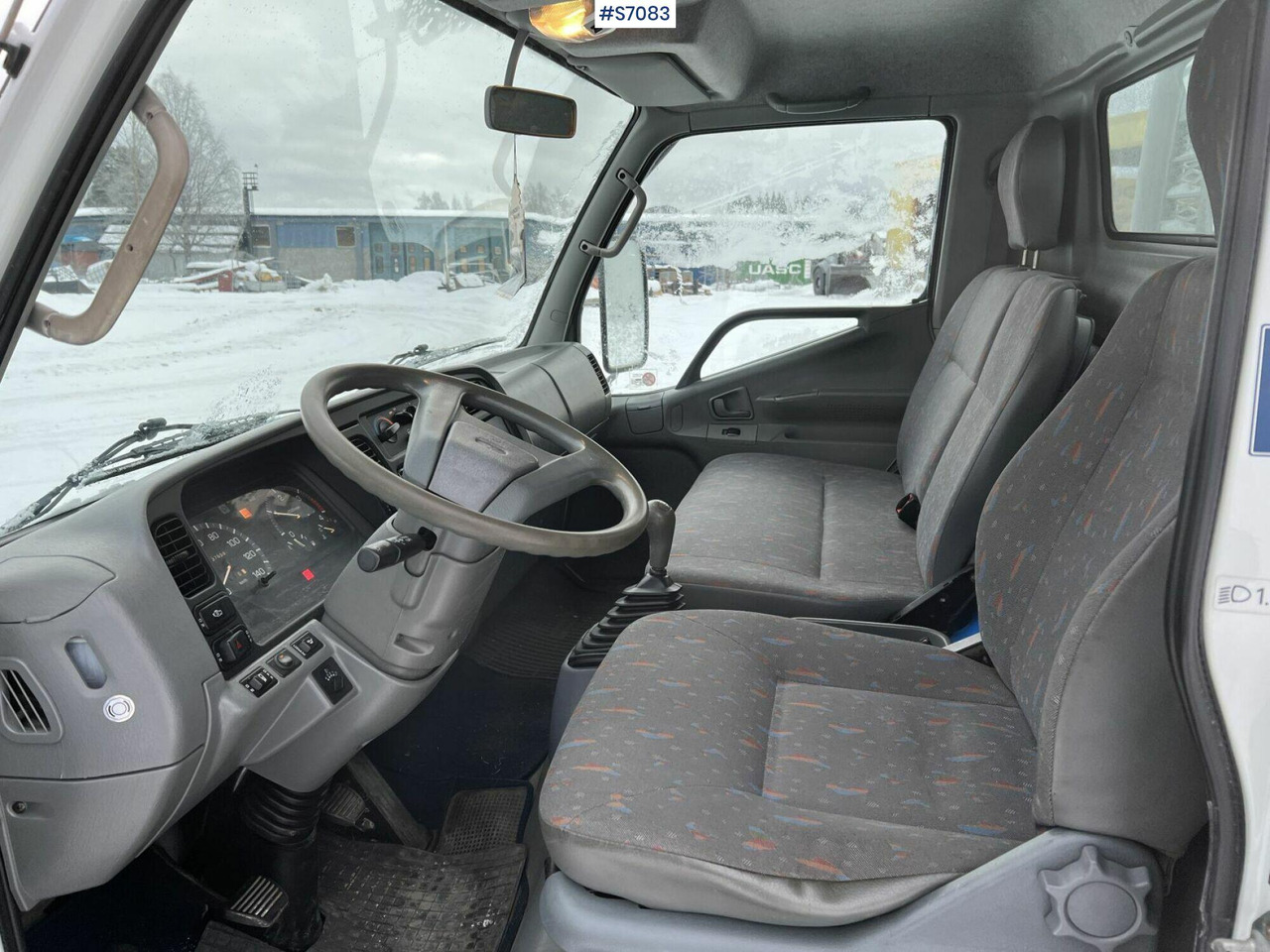 Platforminis/ Bortinis sunkvežimis Mitsubishi Canter FB634 Intercooler, tiltable cabin: foto 18