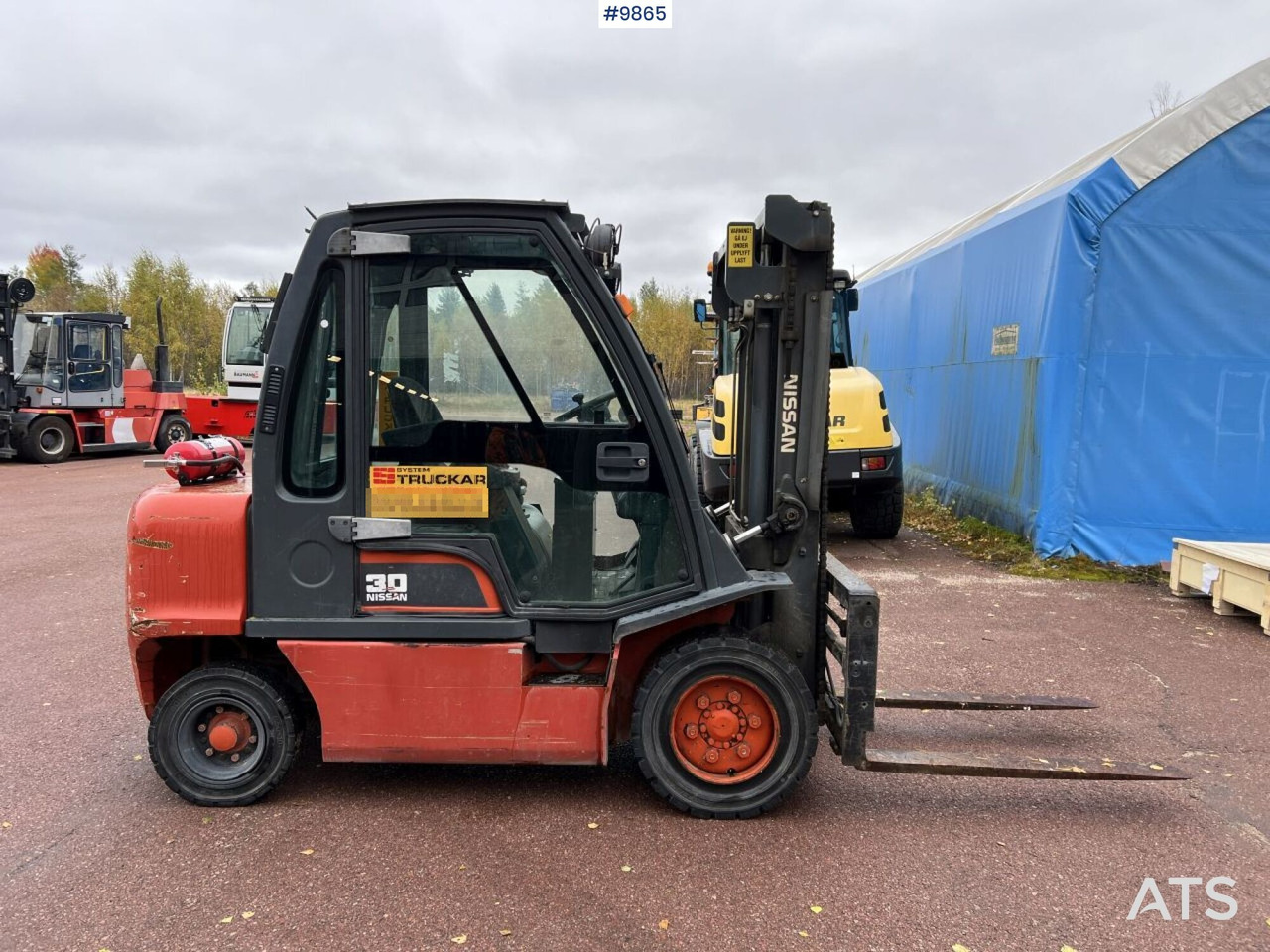 Nissan FGD02A300 Counterbalance Forklift (VIDEO) - Dyzelinis krautuvas: foto 3 Nissan FGD02A300 Counterbalance Forklift (VIDEO) - Dyzelinis krautuvas: foto 3