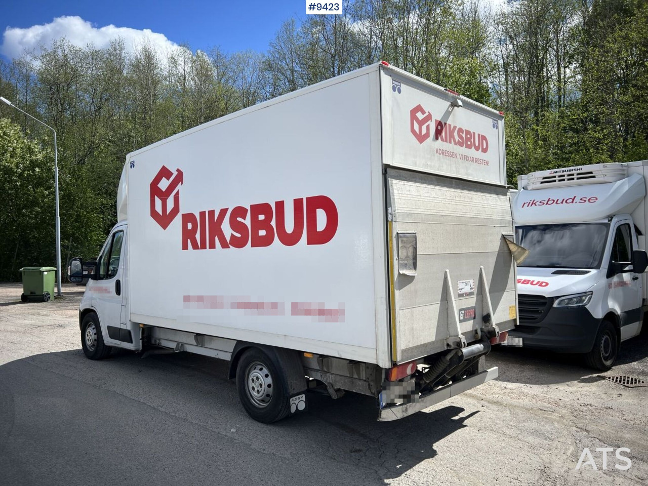 PEUGOT BOXER Box Truck with refrigeration unit and Tail Lift - Furgonas sunkvežimis: foto 5 PEUGOT BOXER Box Truck with refrigeration unit and Tail Lift - Furgonas sunkvežimis: foto 5