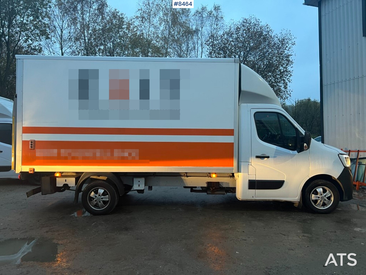 Renault master with tail lift - Furgonas su krovinių dėže: foto 2 Renault master with tail lift - Furgonas su krovinių dėže: foto 2