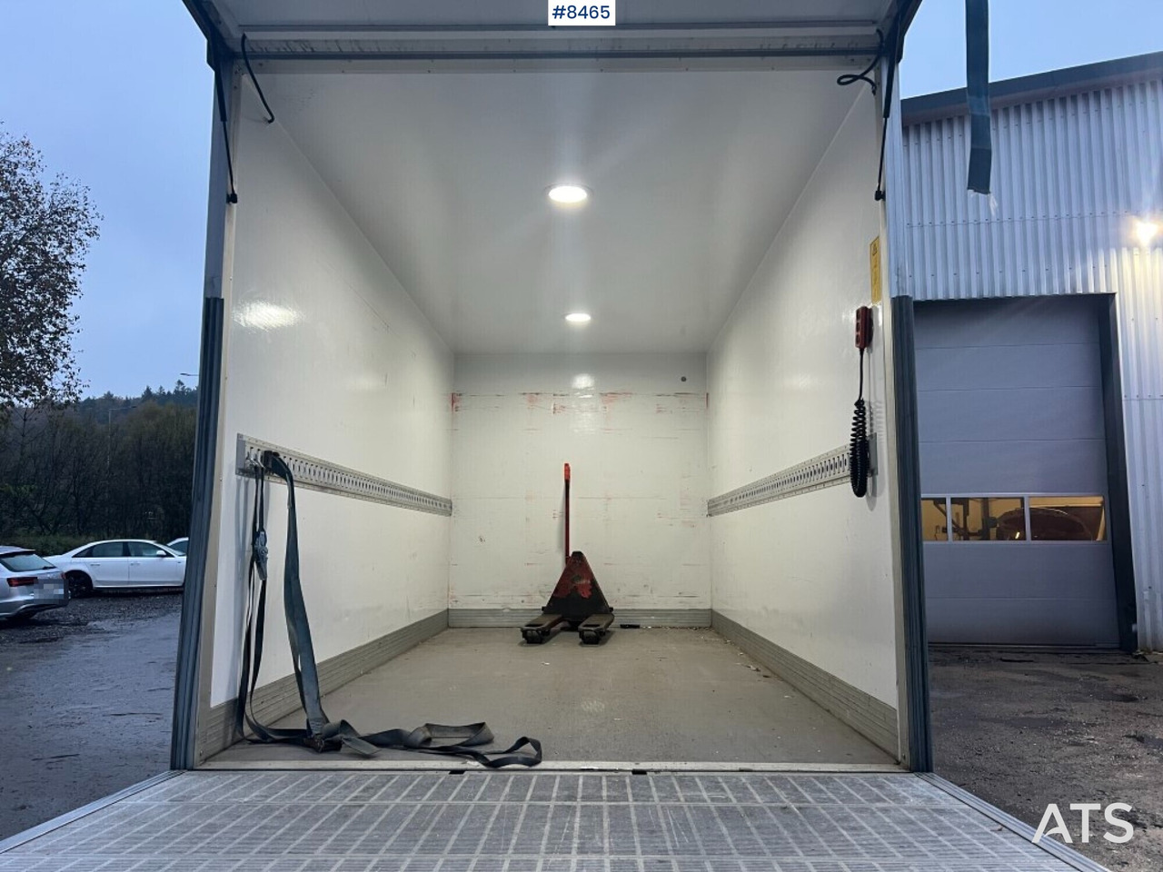 Renault master with tail lift - Furgonas su krovinių dėže: foto 5 Renault master with tail lift - Furgonas su krovinių dėže: foto 5
