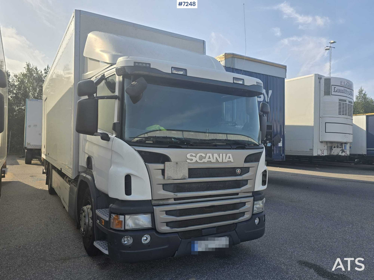 Scania P320 Box truck with tail lift - Furgonas sunkvežimis: foto 2 Scania P320 Box truck with tail lift - Furgonas sunkvežimis: foto 2