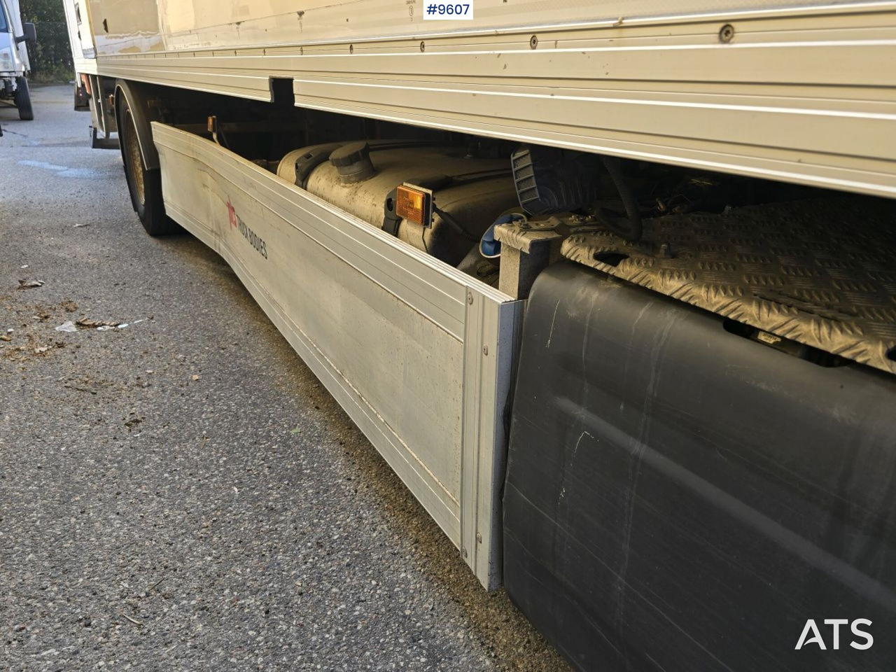 Furgonas sunkvežimis Scania P320 Skåpbil: foto 9 Furgonas sunkvežimis Scania P320 Skåpbil: foto 9