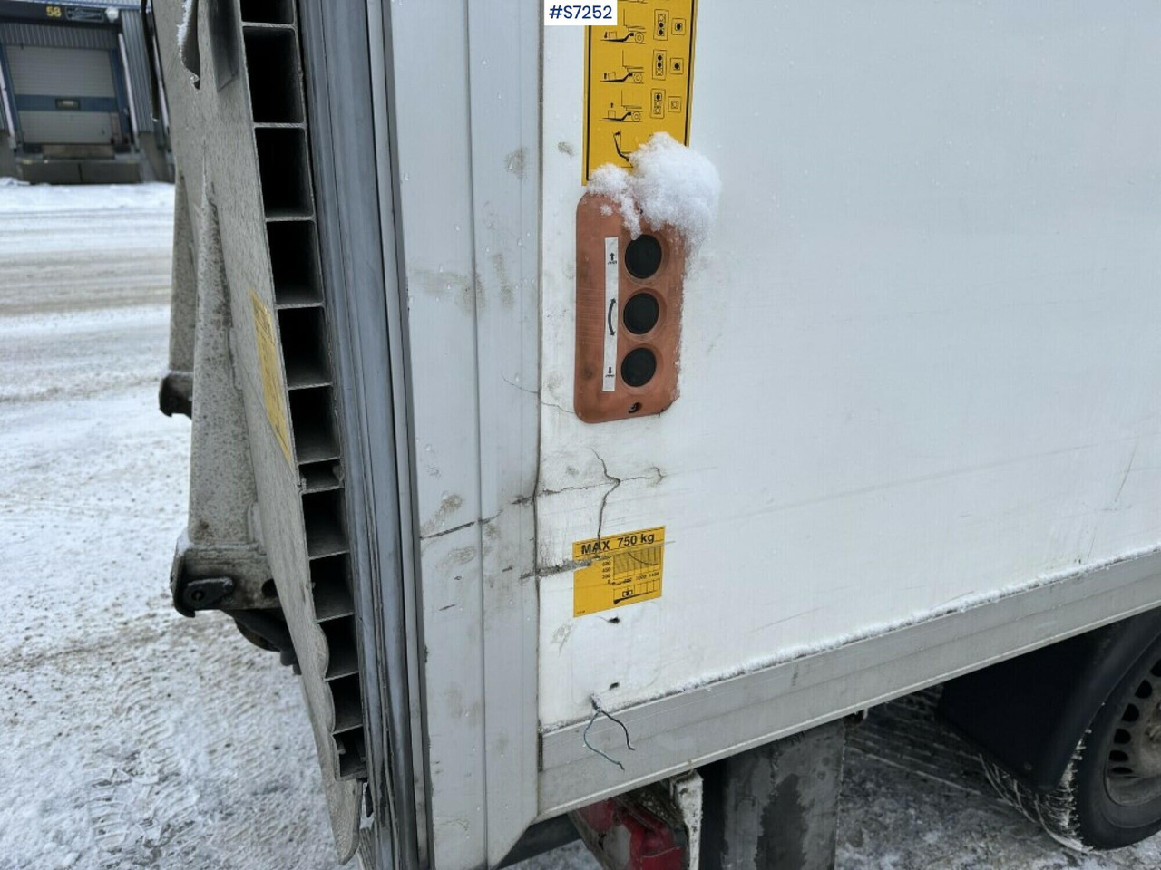 Furgonas su krovinių dėže Sprinter box truck Mercedes Benz with Tailgate lift: foto 9 Furgonas su krovinių dėže Sprinter box truck Mercedes Benz with Tailgate lift: foto 9