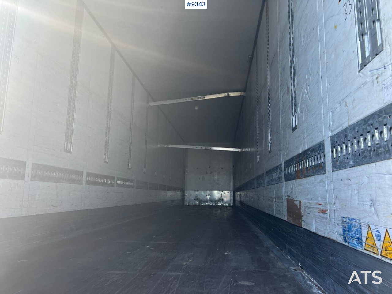 Furgonas puspriekabė Trailer- SCHMITZ CARGOBULL: foto 6