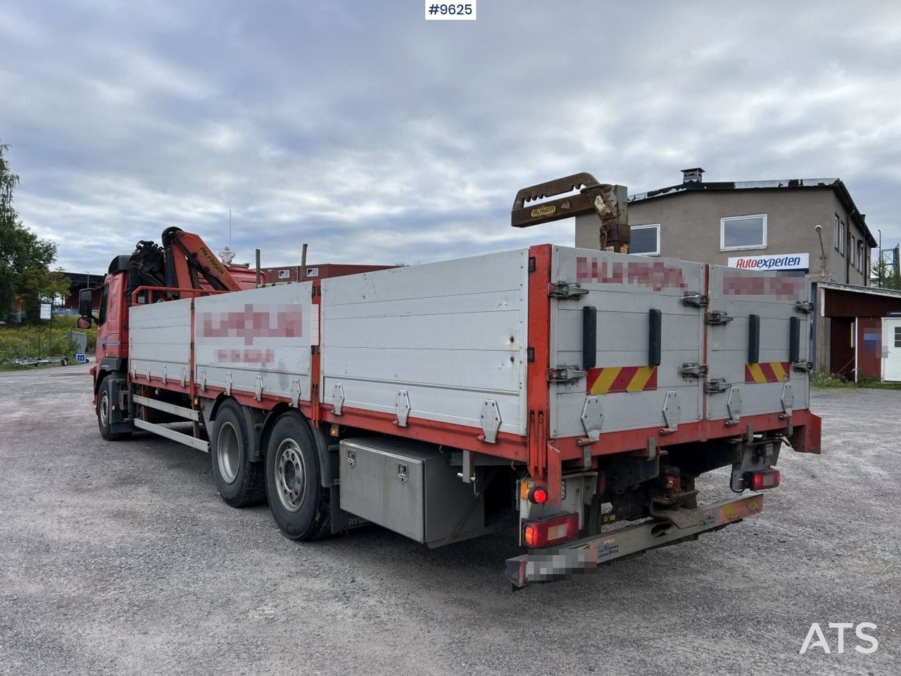 Volvo FM 380 6*2 Crane truck - Sunkvežimis su kranu, Platforminis/ Bortinis sunkvežimis: foto 3 Volvo FM 380 6*2 Crane truck - Sunkvežimis su kranu, Platforminis/ Bortinis sunkvežimis: foto 3