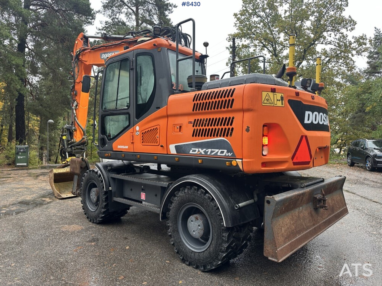 Wheeled Excavator Doosan DX170W (See video) - Ratinis ekskavatorius: foto 3 Wheeled Excavator Doosan DX170W (See video) - Ratinis ekskavatorius: foto 3