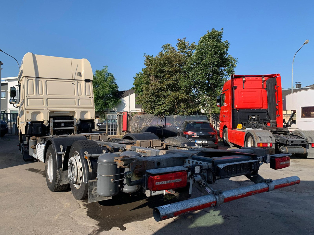 DAF XF 480 SSC LL BDF *Retader/2xTank/ACC/Lift/AHK - Važiuoklės sunkvežimis: foto 4 DAF XF 480 SSC LL BDF *Retader/2xTank/ACC/Lift/AHK - Važiuoklės sunkvežimis: foto 4
