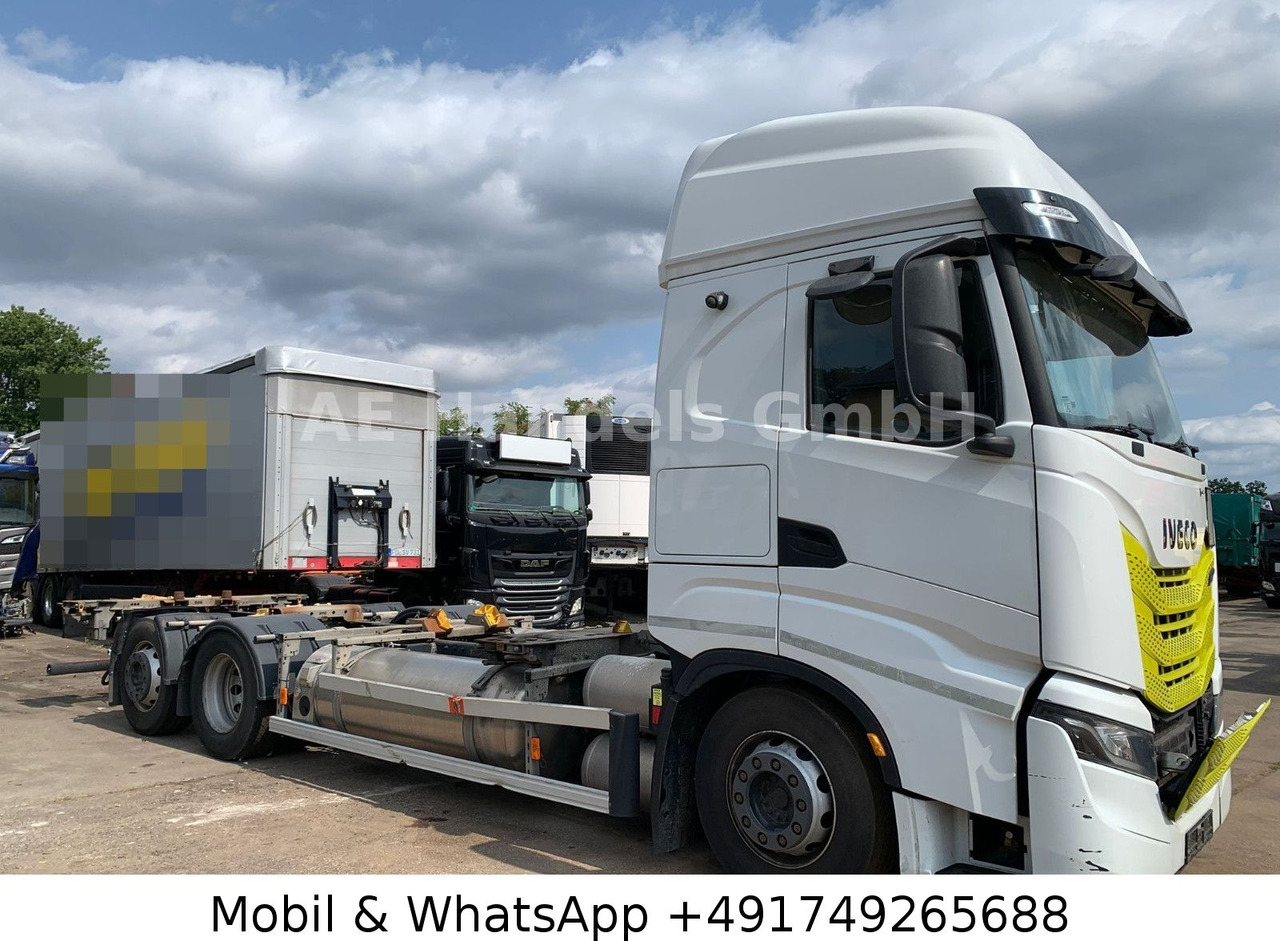 Iveco S-Way 460 LNG BDF 6x2 *Retarder/Lenk+Lift/AHK - Konteineris-vežimus/ Sukeisti kūną sunkvežimis: foto 2 Iveco S-Way 460 LNG BDF 6x2 *Retarder/Lenk+Lift/AHK - Konteineris-vežimus/ Sukeisti kūną sunkvežimis: foto 2