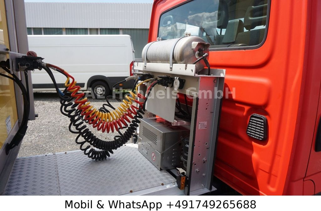 Komercinis automobilis Iveco Daily 65c17 BL Sattelzug *Tempomat / Klima: foto 8