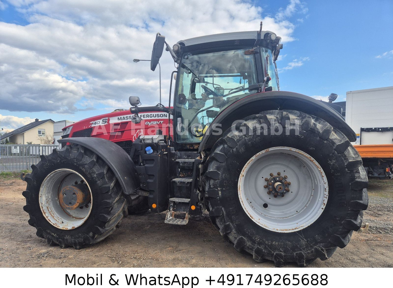 Massey Ferguson DVRT Exclusiv MF 8740 *6.100Std/Straßenzulassung - Traktorius: foto 2 Massey Ferguson DVRT Exclusiv MF 8740 *6.100Std/Straßenzulassung - Traktorius: foto 2