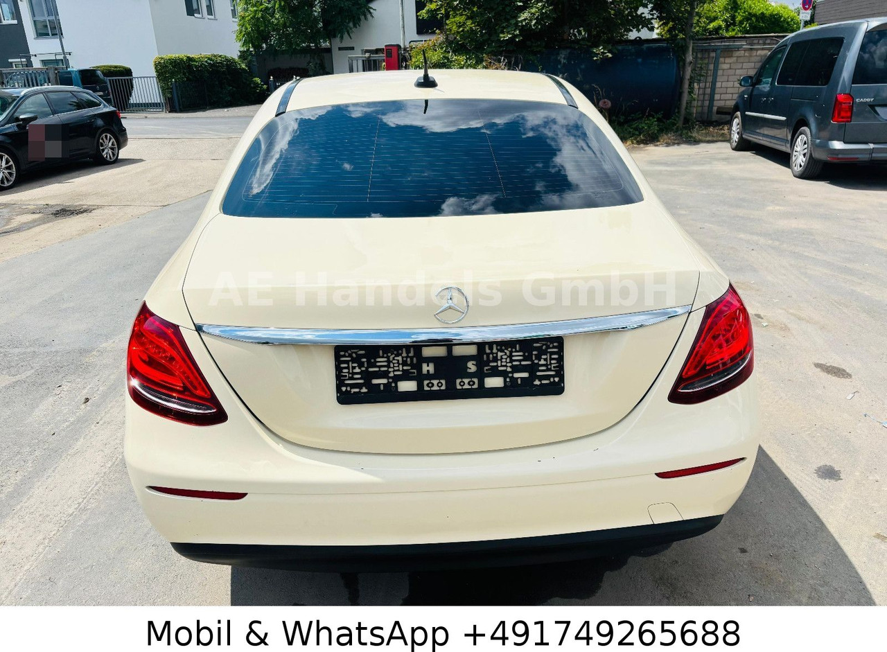 Mercedes-Benz E 220 d *Leder / Sitzheizung / Tempomat - Sedanas: foto 4 Mercedes-Benz E 220 d *Leder / Sitzheizung / Tempomat - Sedanas: foto 4