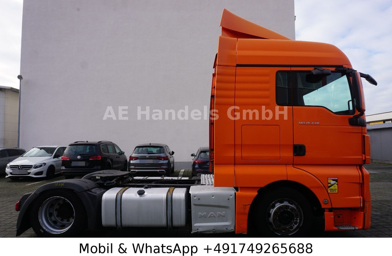 MAN TGX 18.440 XLX LL Low *Manual/Retarder/2xTank - Vilkikas: foto 2 MAN TGX 18.440 XLX LL Low *Manual/Retarder/2xTank - Vilkikas: foto 2