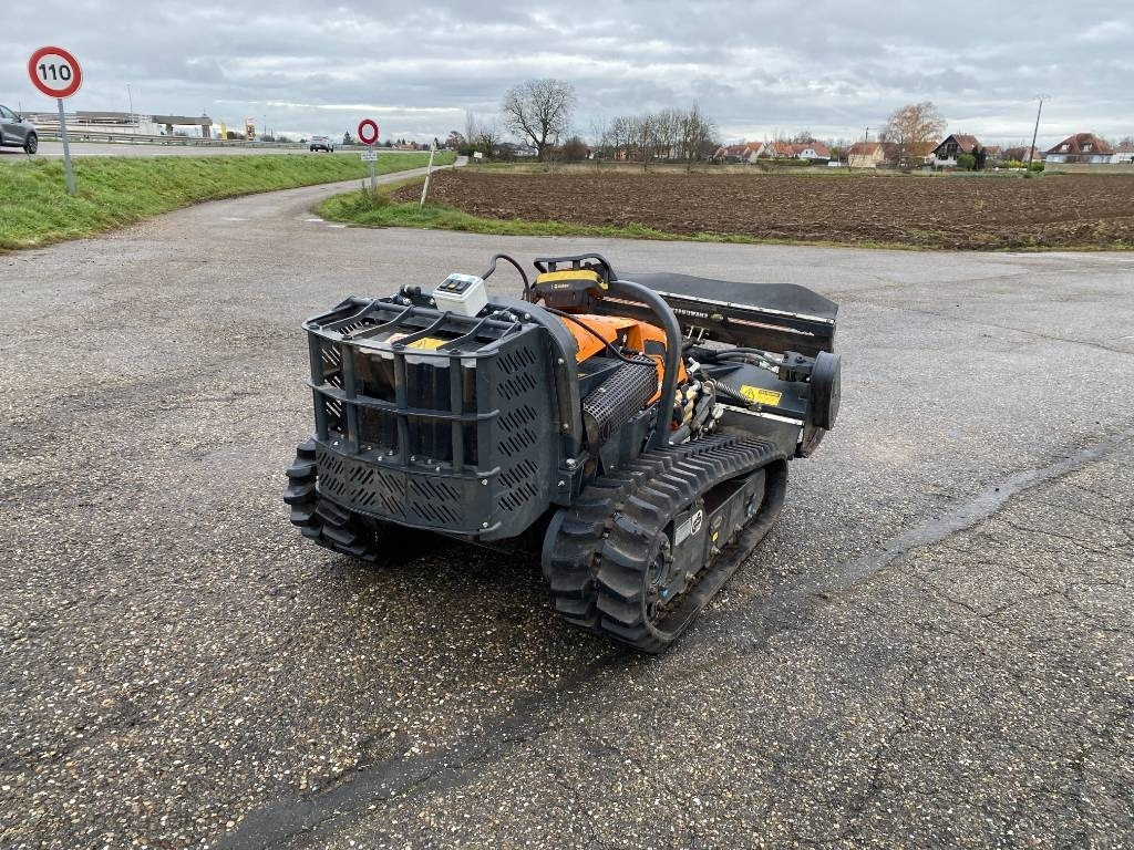 Energreen ENERGREEN ROBOGREEN EVO + HEAD 130 1er Main - Miško smulkintuvas: foto 4 Energreen ENERGREEN ROBOGREEN EVO + HEAD 130 1er Main - Miško smulkintuvas: foto 4