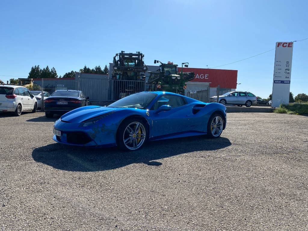 Ferrari 488 SPIDER -Carte Grise Française endommagé - Lengvasis automobilis: foto 2 Ferrari 488 SPIDER -Carte Grise Française endommagé - Lengvasis automobilis: foto 2