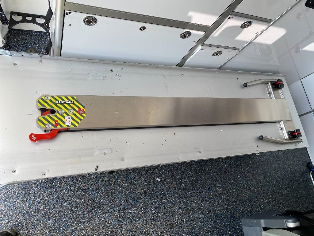 Furgonas su krovinių dėže Fiat LES DAUPHINS/DUCATO TORINO 2.3M-Jet 160 endommagée: foto 17 Furgonas su krovinių dėže Fiat LES DAUPHINS/DUCATO TORINO 2.3M-Jet 160 endommagée: foto 17