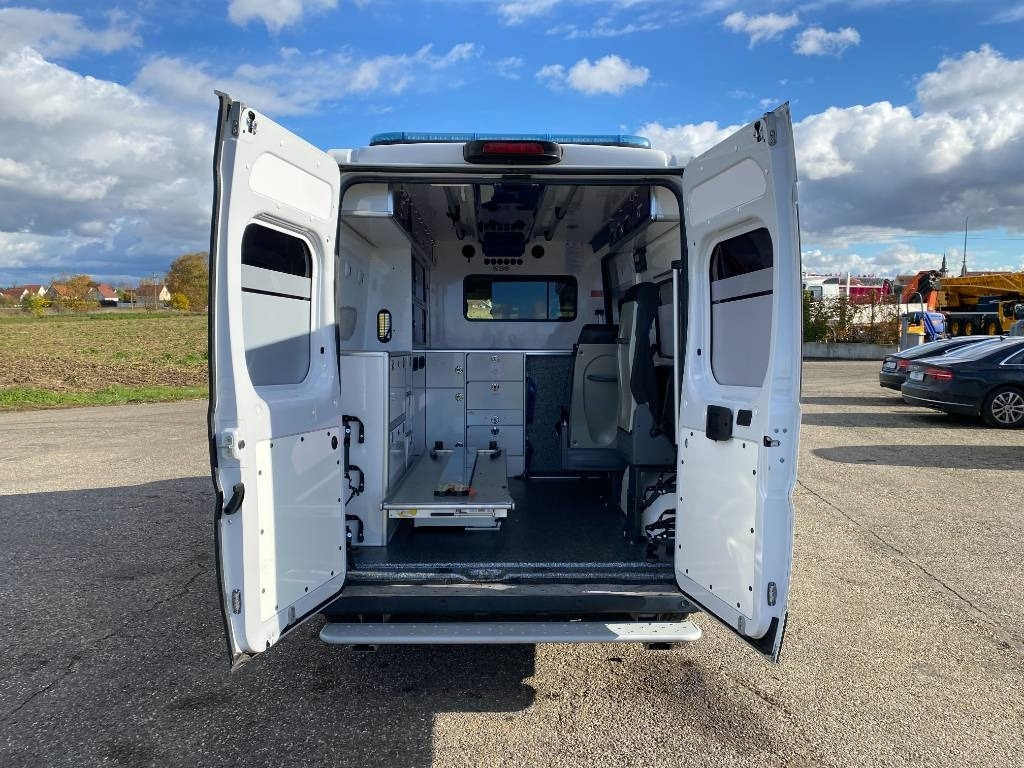 Furgonas su krovinių dėže Fiat LES DAUPHINS/DUCATO TORINO 2.3M-Jet 160 endommagée: foto 36 Furgonas su krovinių dėže Fiat LES DAUPHINS/DUCATO TORINO 2.3M-Jet 160 endommagée: foto 36