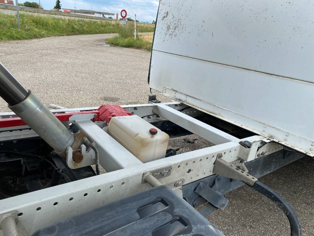 Mažas savivartis, Komercinis automobilis su dviguba kabina Iveco DAILY 35-140 C14 2.3D/140 / JPM VULCAIN endommagé: foto 43
